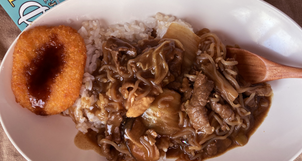 �����ƃN�^�N�^�ɂȂ������؁E������ɂႭ���\���炵���X�L���L�J���[(�R���b�P�Y��)�B�ȉ~�`�̃J���[�M�̊O�Ɍ��l�^�ɂȂ����w���L�����x�̏��e���`�������B